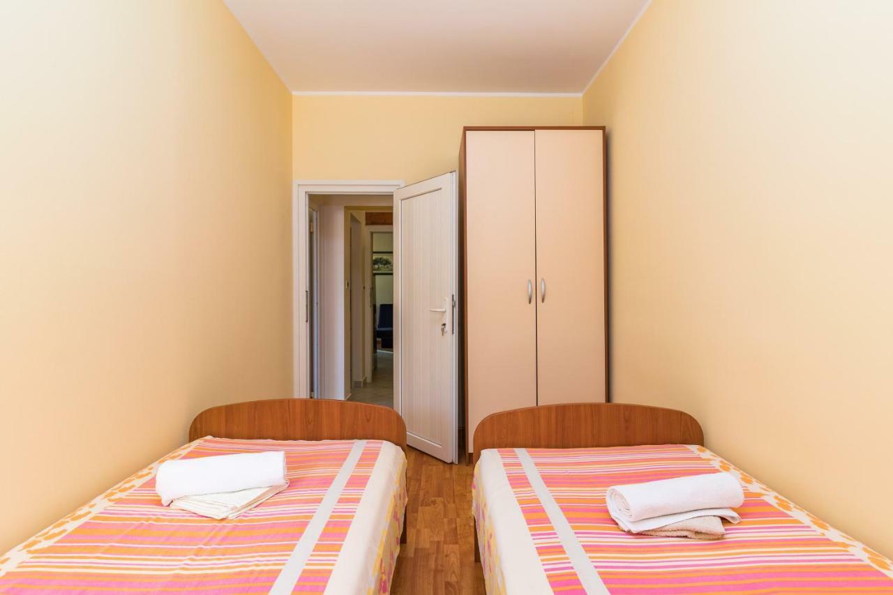 Guesthouse Casa Barbaro 로비니스코 셀로 외부 사진